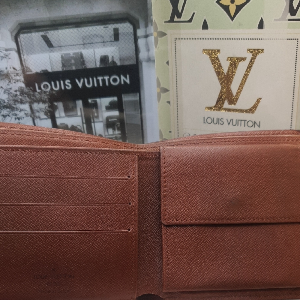 🤎Louis Vuitton Brown Men's Monogram Wallet -EUC - Picture 4 of 14